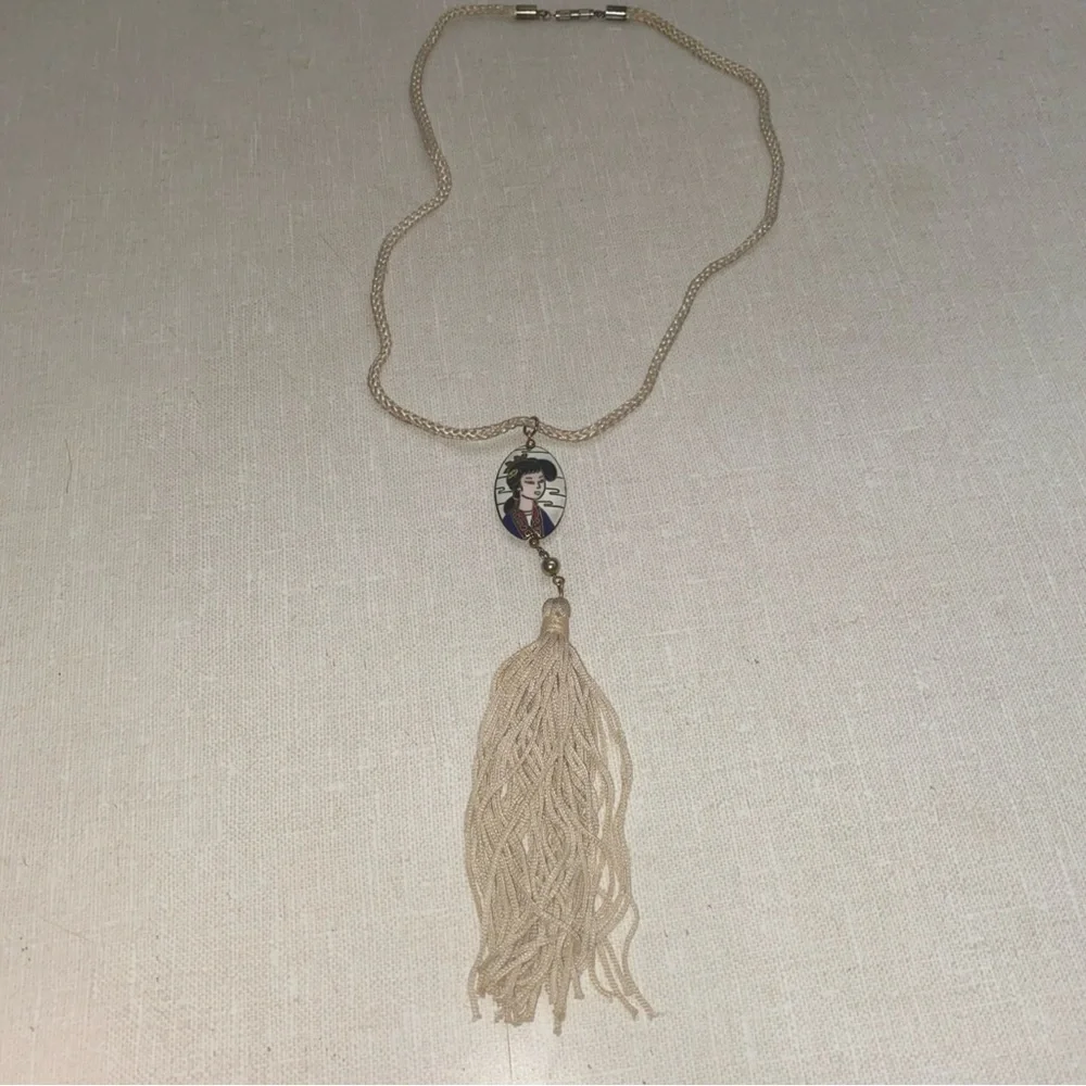 VTG Necklace Geisha Cloisonné Enamel Pendant‎ Rope Tassel Necklace